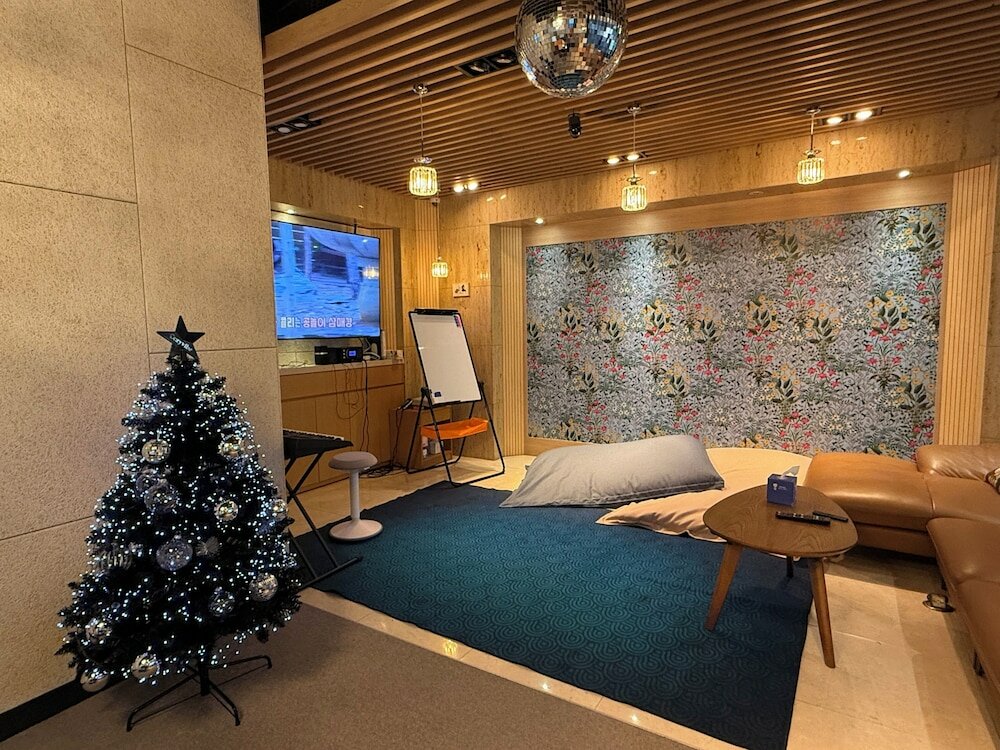 Фото Acube Hotel