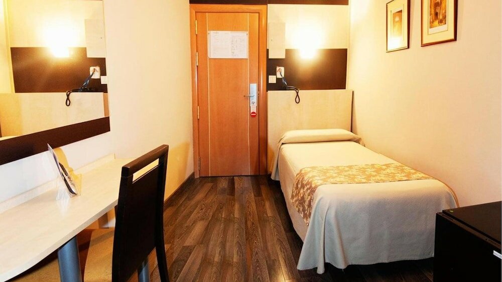 Фото Universal Hotel