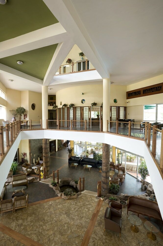 Фото Golf Course Hotel