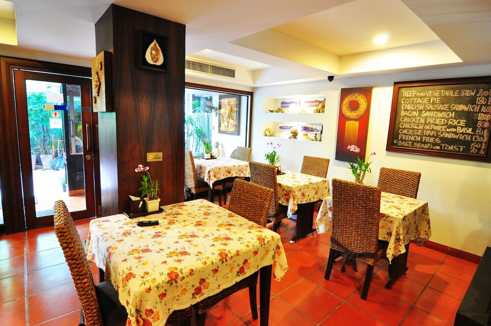 Фото Baan Sukhumvit Soi 20