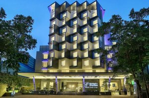 Гостиница Holiday Inn Express Jakarta Wahid Hasyim, an Ihg Hotel