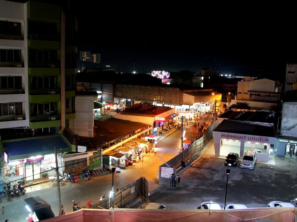 Фото 7 Days Premium Hotel Pattaya