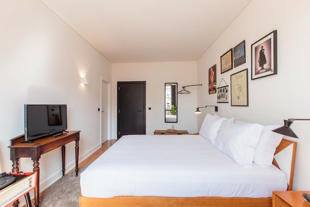 Фото The House of Sandeman Hostel & Suites