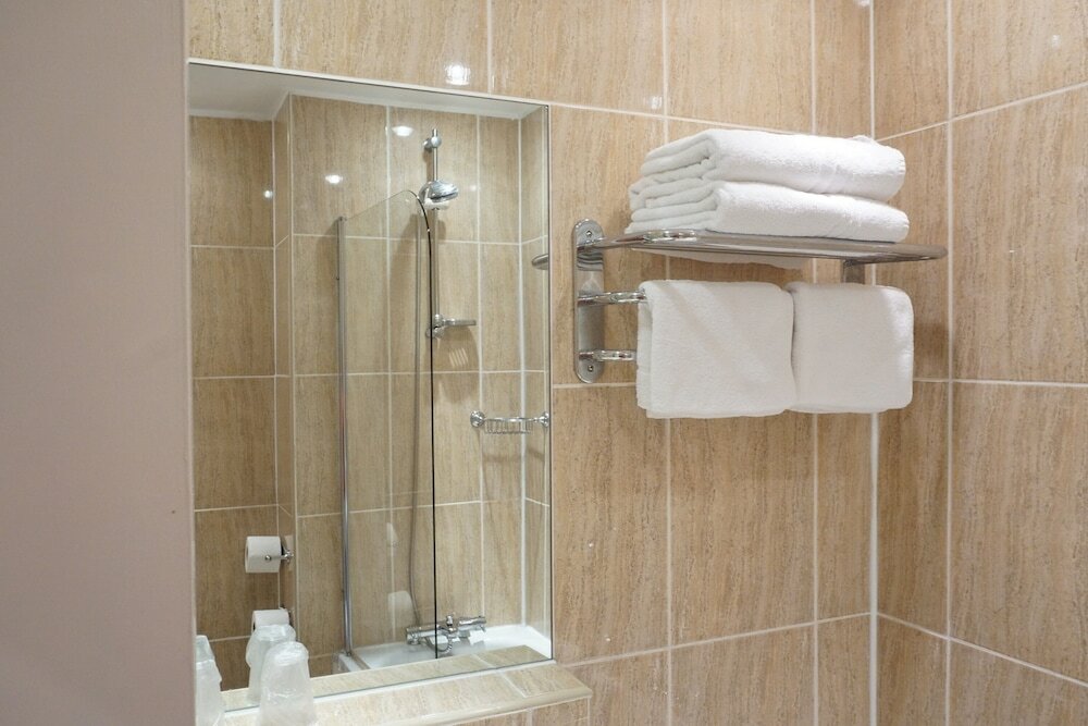 Фото The Park Hotel