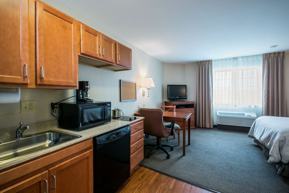 Фото Candlewood Suites Indianapolis Northwest, an Ihg Hotel