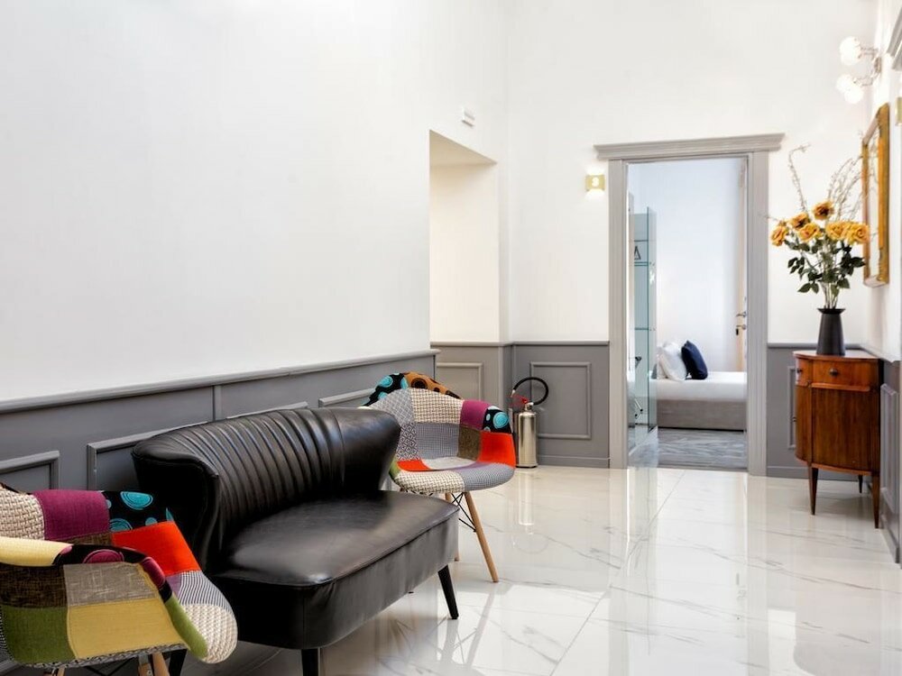 Фото Queen Palace Suites