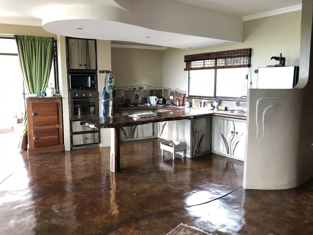 Фото Leopards Rock Bush Boutique