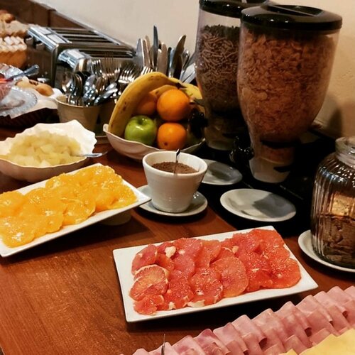 Внешний вид отеля Hotel Centro Naval в Буэнос-Айресе, фото 3