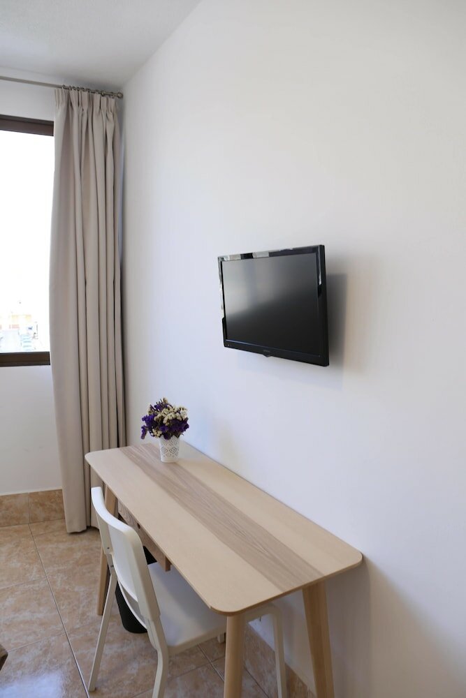 Фото Hostal Residencia Cardona