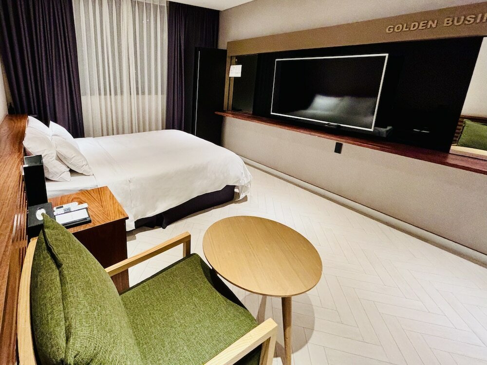Фото Golden Business Hotel