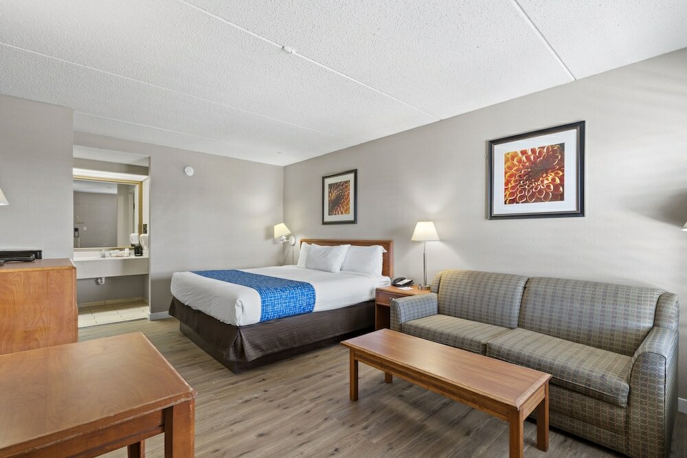 Фото Travelodge by Wyndham Pueblo