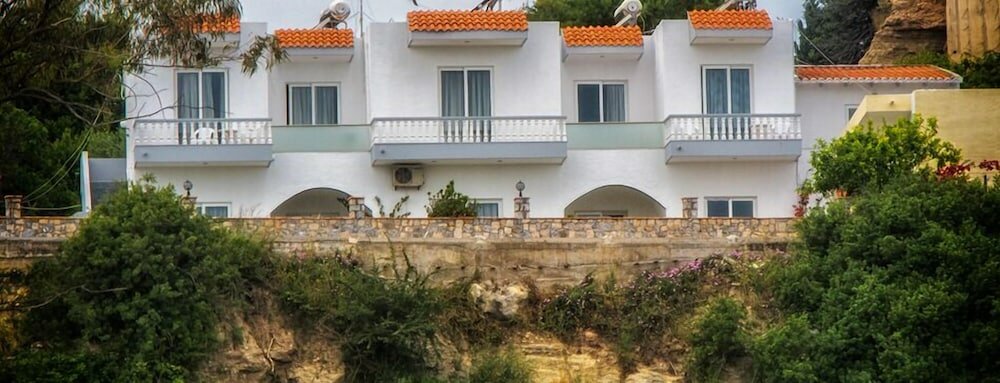 Фото Gardenia Hotel