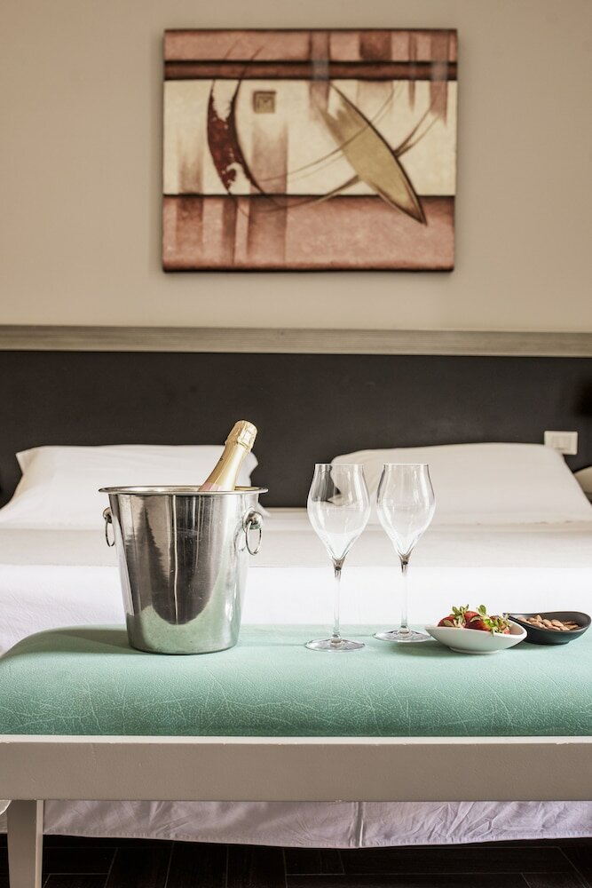 Фото Ambasciatori Hotel