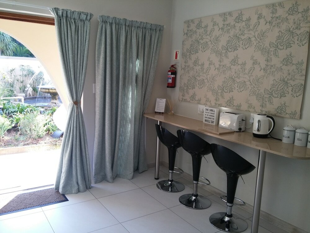 Фото Dunton Guest House