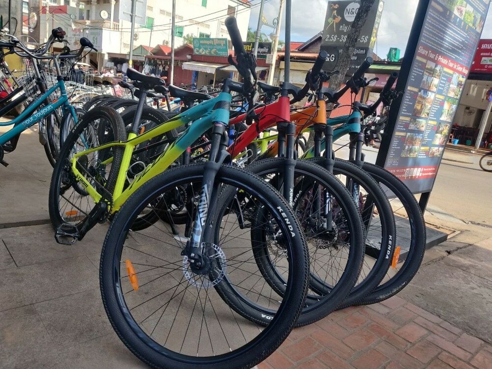 Фото Golden Temple Hotel