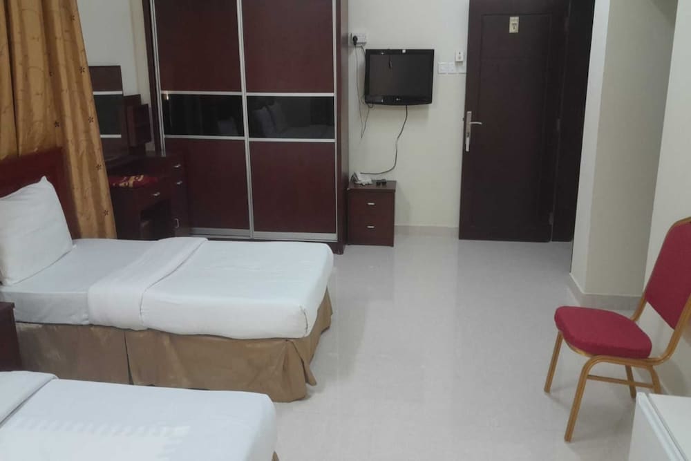 Фото Oyo 111 Al Thabit Hotel