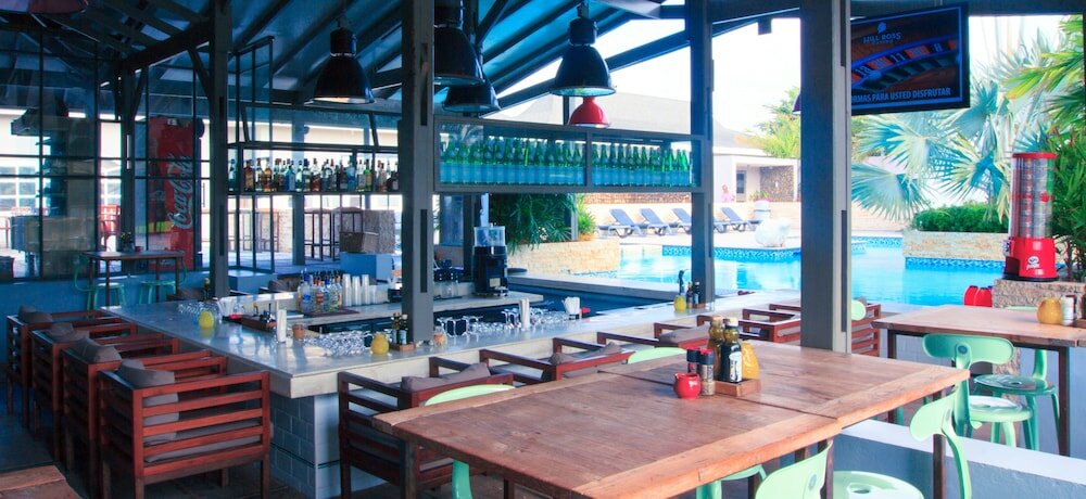 Фото Trupial Inn Hotel & Casino