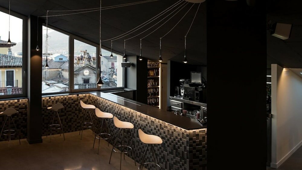 Фото Hotel Pompaelo Urban SPA