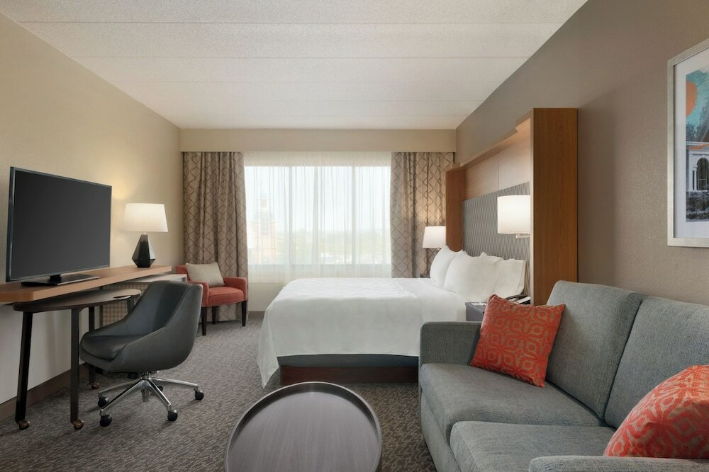 Фото Holiday Inn Hotel & Suites Council Bluffs I-29, an Ihg Hotel