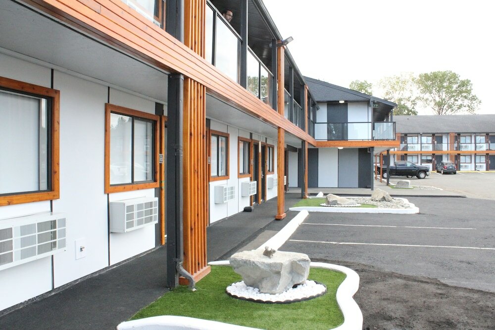 Фото Travelodge by Wyndham Courtenay