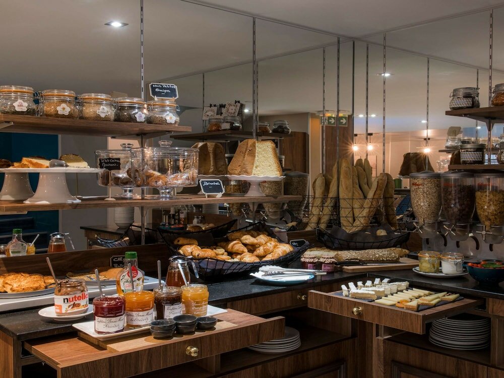 Фото Hôtel Mercure Paris Suresnes Longchamp