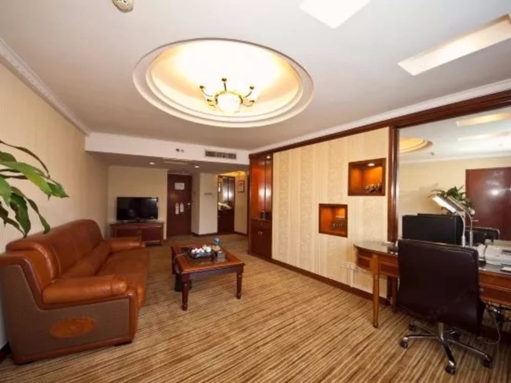 Фото Fujian Sunshine Holiday Hotel