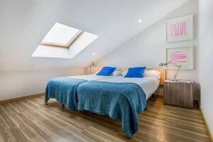 Гостиница Mola Suites