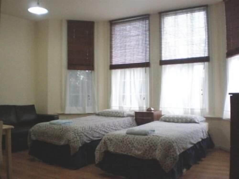 Фото 247London Studio Flats