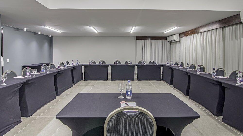 Фото Hotel Deville Express Cascavel