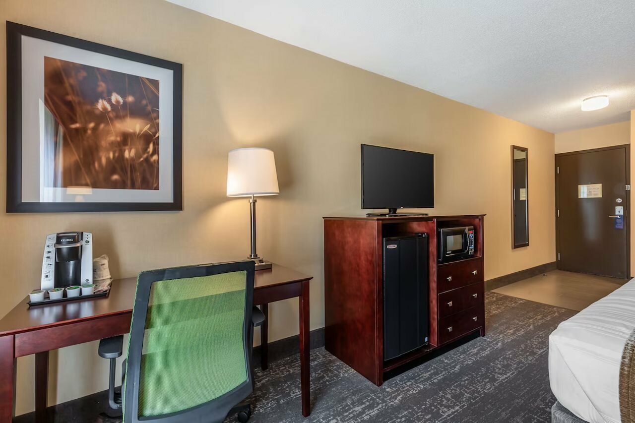 Фото Best Western Braintree Inn