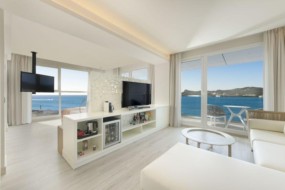 Фото Amàre Beach Hotel Ibiza - Adults Recommended