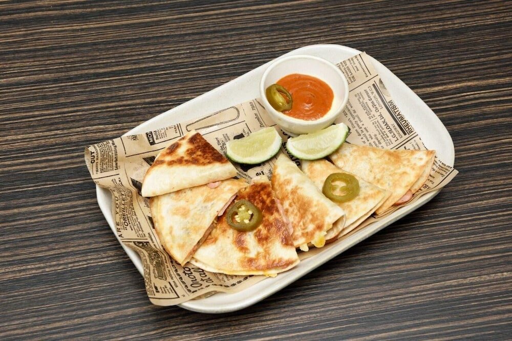 Фото Grums Barcelona Hotel & SPA