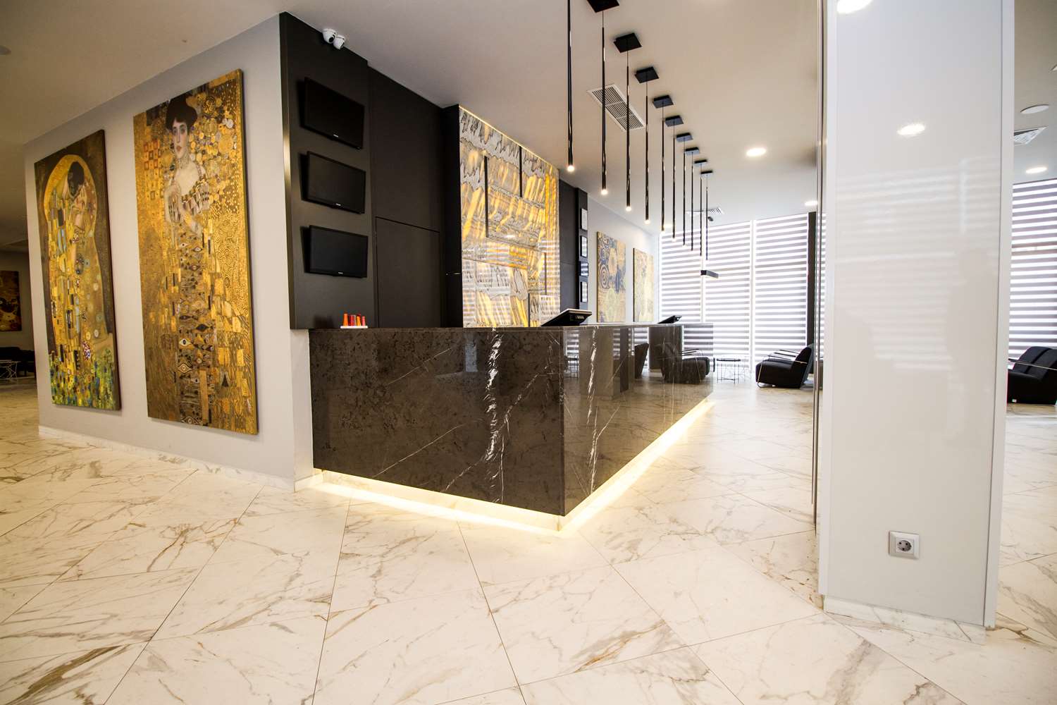 Фото Best Western Plus Premium Inn