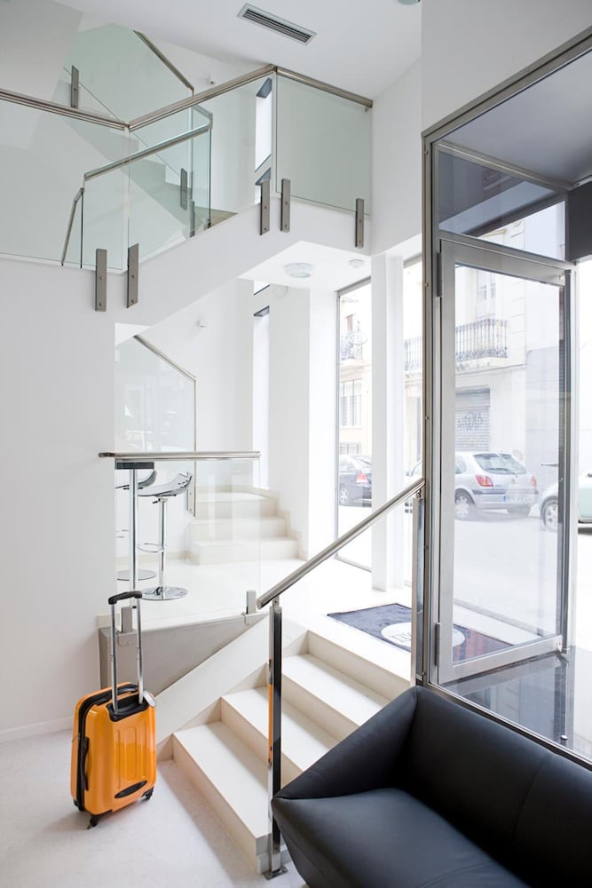 Фото Live And Dream Hostel