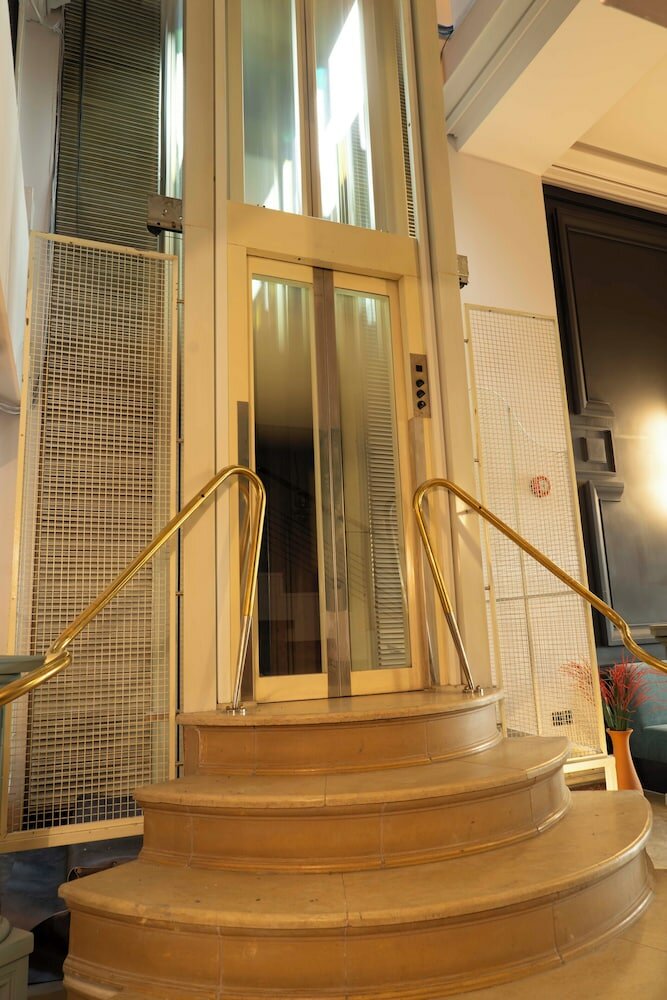 Фото Introvert Maria Luisa