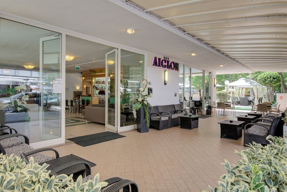 Фото Hotel Aiglon