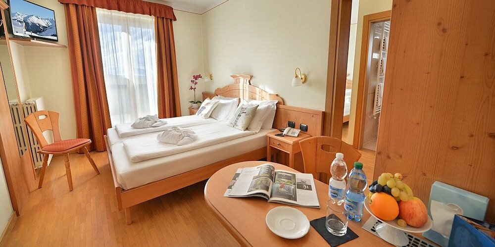 Фото Hotel Interalpen