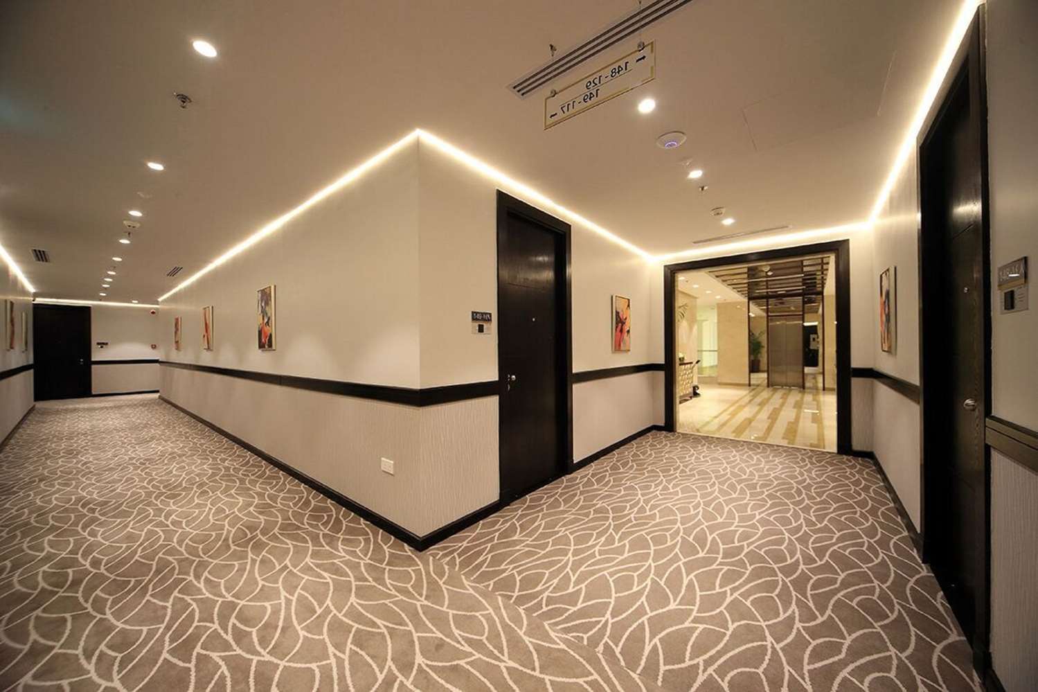 Фото Best Western Plus Fursan Hotel