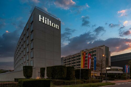 Гостиница Hilton Geneva Hotel and Conference Centre в Кантоне Женева