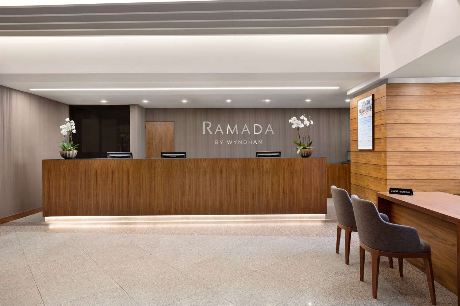 Фото Ramada by Wyndham Lisbon