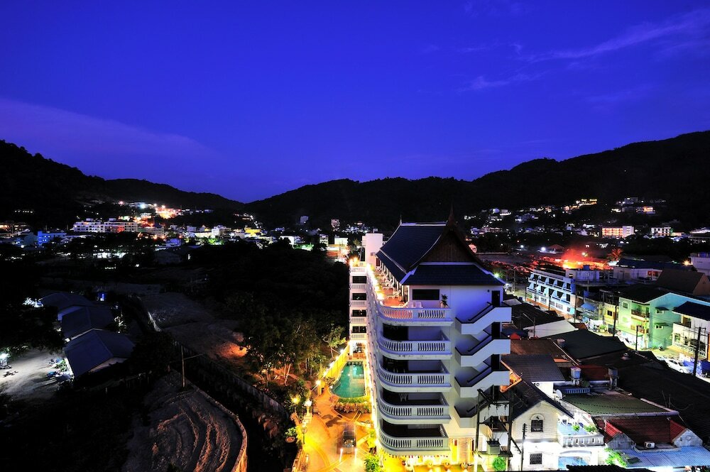 Фото отеля 2