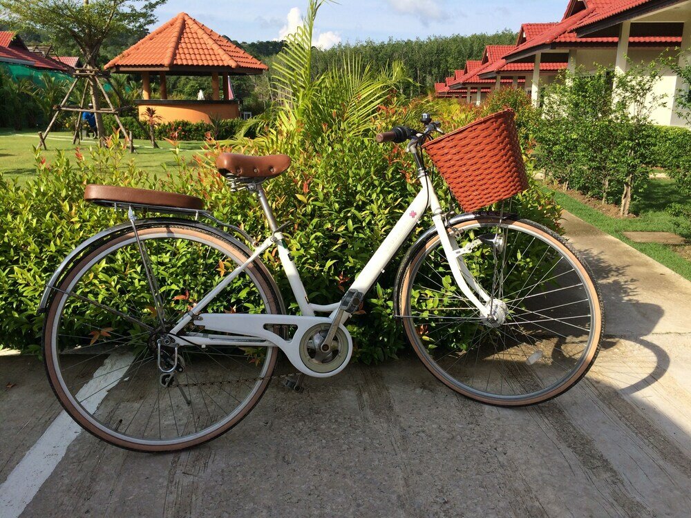 Фото Phuket Airport Villa