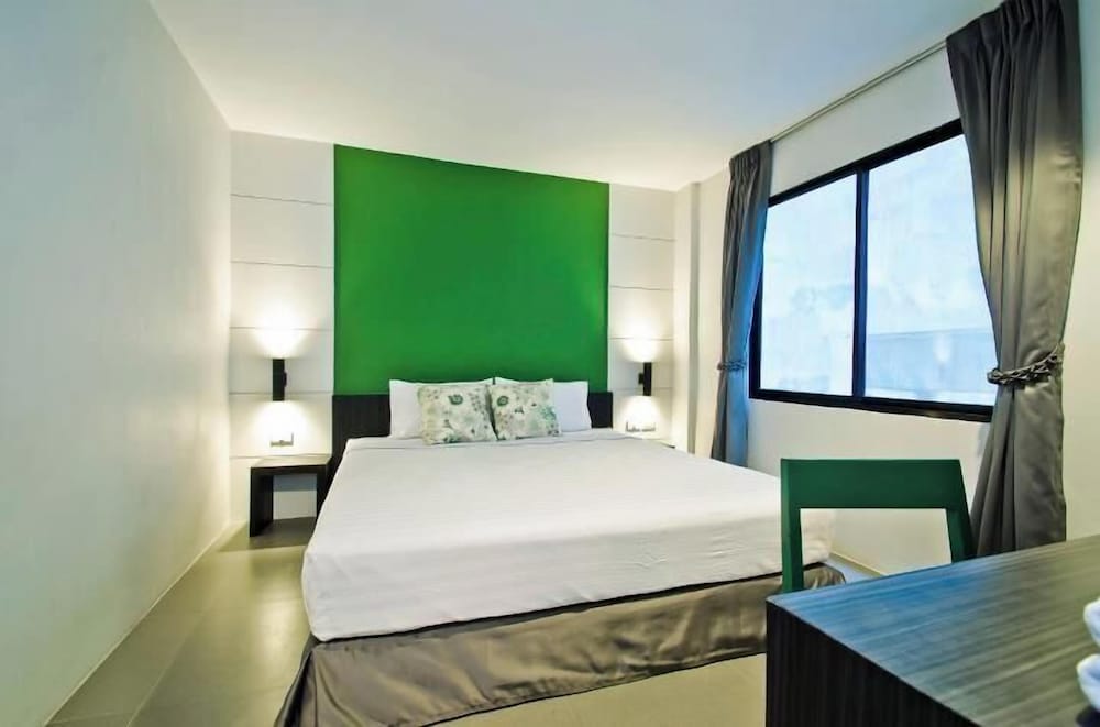 Фото Di Place Hotel