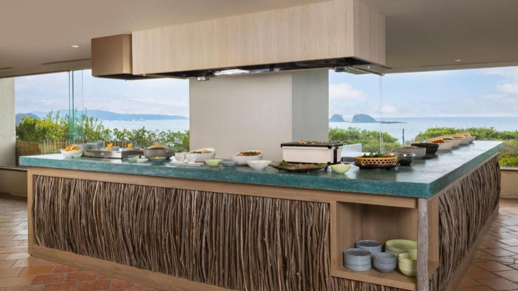 Фото Hotel Nishinagato Resort