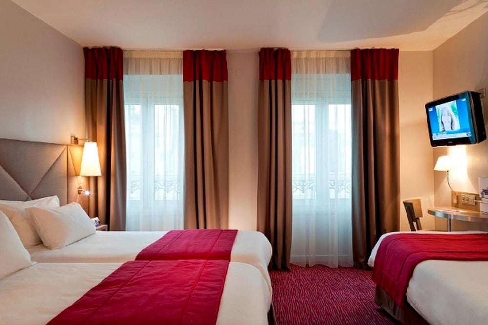 Фото отеля 2