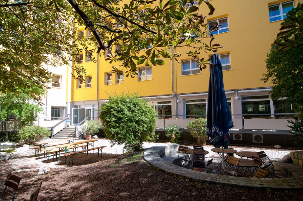 Фото Haus International Hostel
