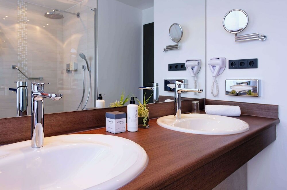 Фото Hotel Landgut Horn