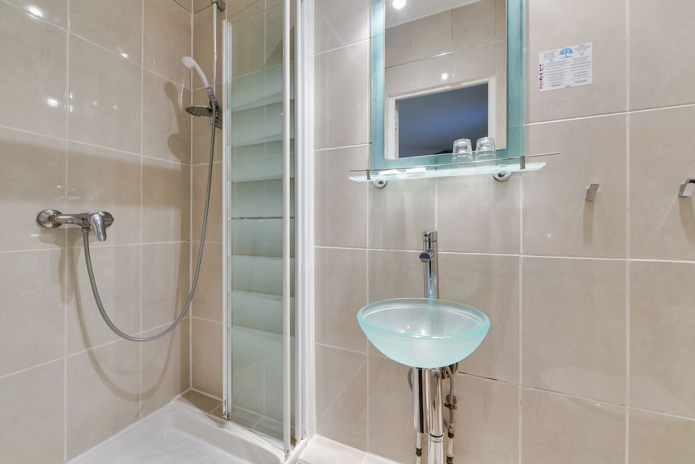 Фото Louisa Hotel