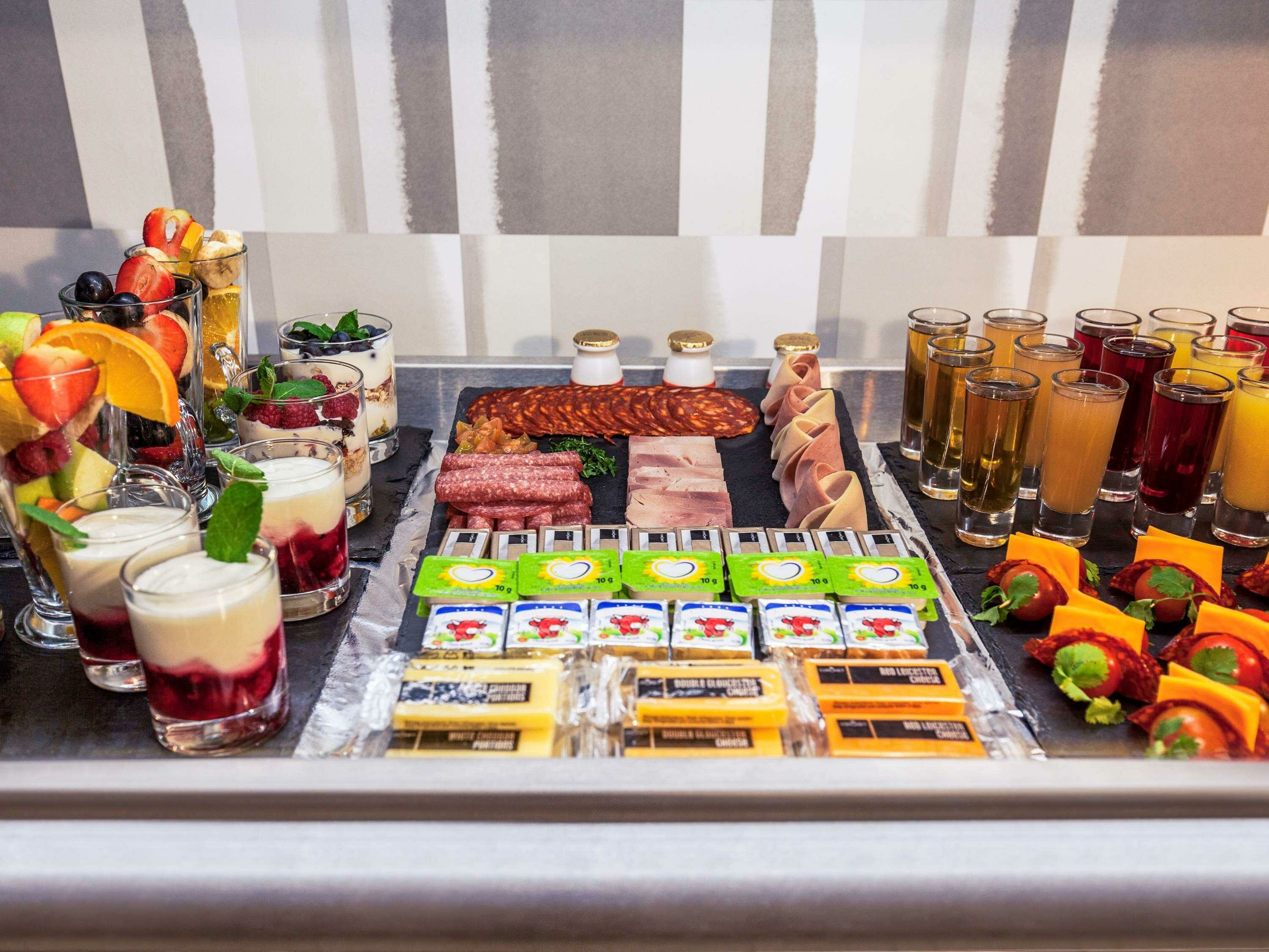 Фото Ibis Styles Reading Oxford Road