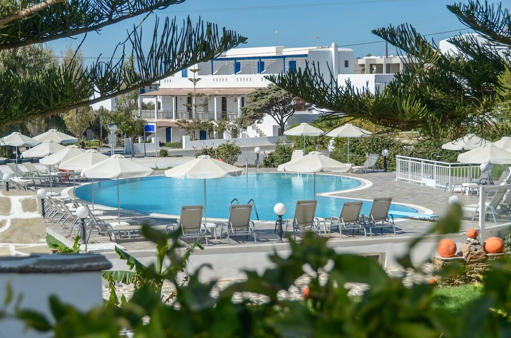 Фото Birikos Hotel & Suites